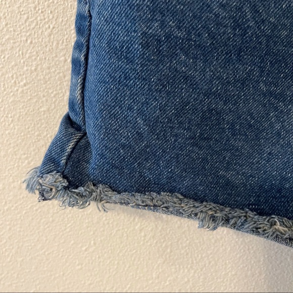 Urban Outfitters BDG Checky Super High Rise Medium Wash Cutoff Short Frayed-30 - Picture 6 of 9